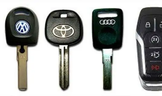 Automotive Locksmith  - Remotes & Key Fob Programming - Car Keys in Other Parts & Accessories in Mississauga / Peel Region - Image 3