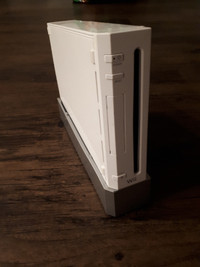 Wii cosole without cords and accessories