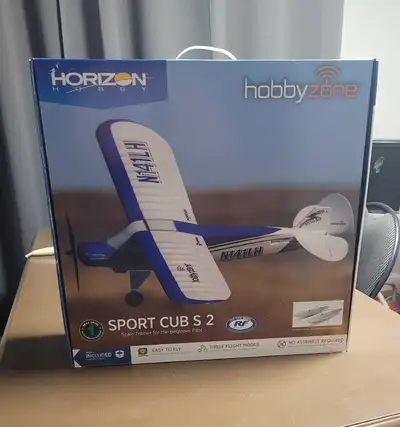 Avion téléguidé BNF Sport Cub s2, complètement neuf , dans sa boîte, avion pour débutant, sans manet...