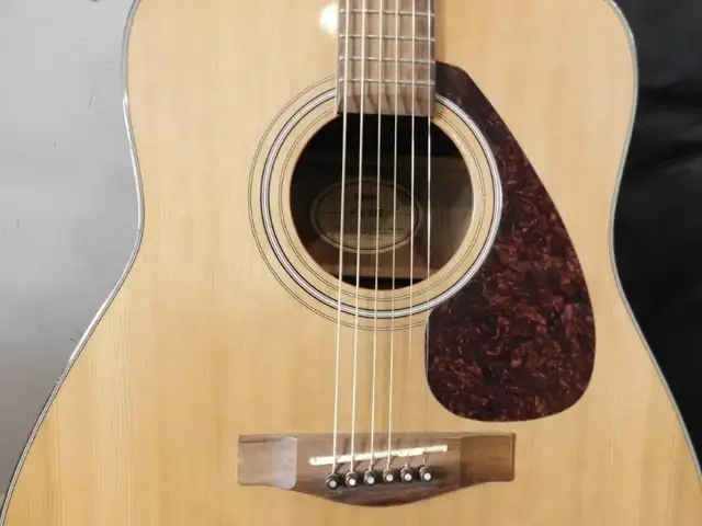 2 MORE GUITARS - SX TELECASTER / YAMAHA FX 335 in Guitars in Mississauga / Peel Region - Image 6