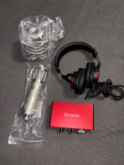 Studio bundle, View more