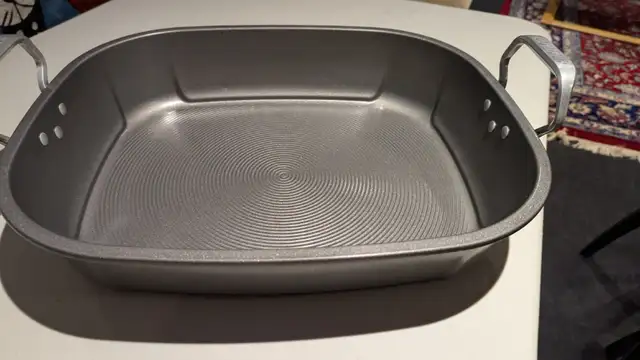 Circulon Non Stick Roasting Pan Induction PRICE DROP! in Kitchen & Dining Wares in Mississauga / Peel Region - Image 7