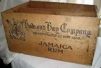 wanted to buy Hudsons Bay Company Liquor or Hamper Wooden Box