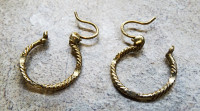 14K gold EARRINGS pierced ROPE DESIGN vintage SMALL 15mm Dainty