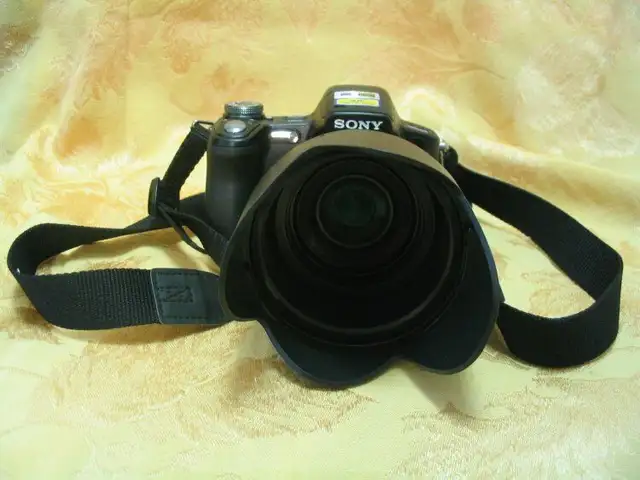 Camera -Sony CyberShot DSC-H5062864360990723123