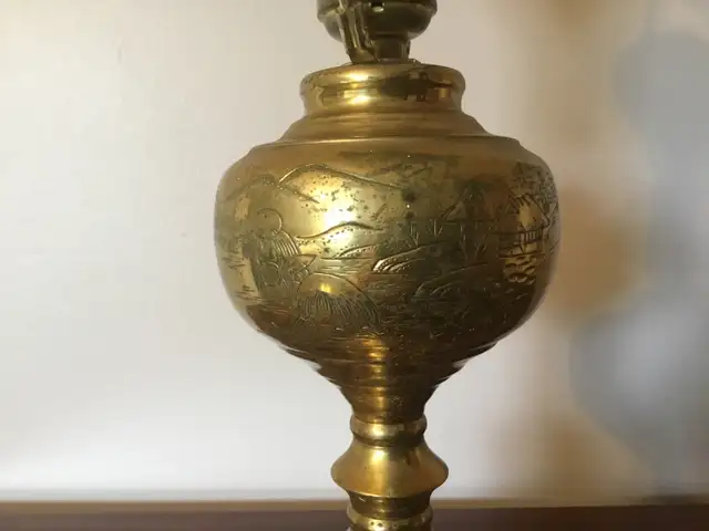 Brass Table Lamp in Indoor Lighting & Fans in Mississauga / Peel Region - Image 3