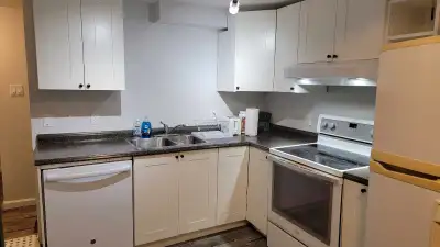Spacious & Bright Lower-Level Apartment – 2 Rooms Available Sept 1 | All-Inclusive | $800/Month Look...