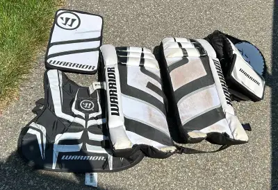 Warrior Ritual G3 Youth Goalie Pads and Gear Bag, View more