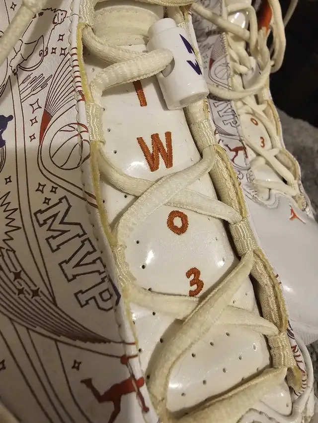 Air Jordan 6 Rings Phoenix Suns MVP 2008 Sneakers in Men's Shoes in Markham / York Region - Image 10