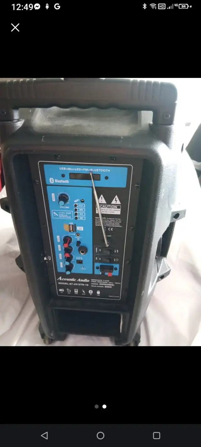 Karaoke powered speakers.  Amazing sound great prices!63240706072835122