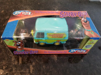 Diecast ERTL Joyride Scooby-Doo Mystery Machine Van