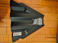 Yamaha Arctic Cat Snowmobile skid plate (New)