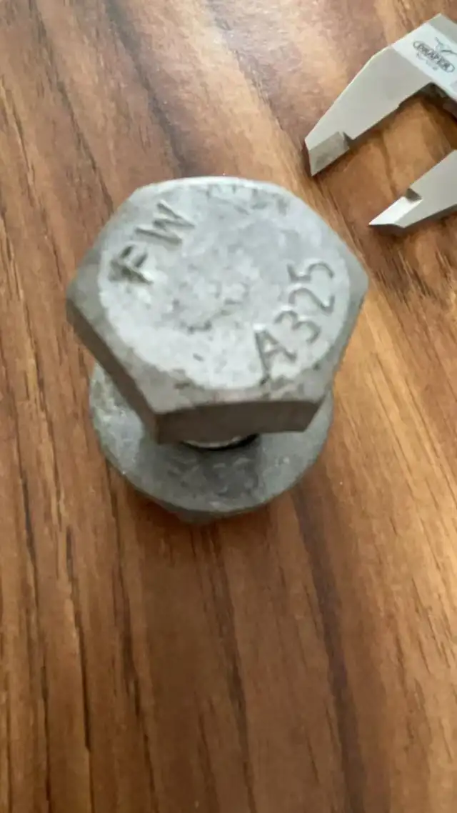 M16x50 Grade A325 bolt in Other in Belleville - Image 2