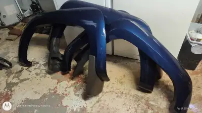 These are the fender flares designed for the 2004 to 2012 GMC Canyon or Chevy Colorado models, as yo...