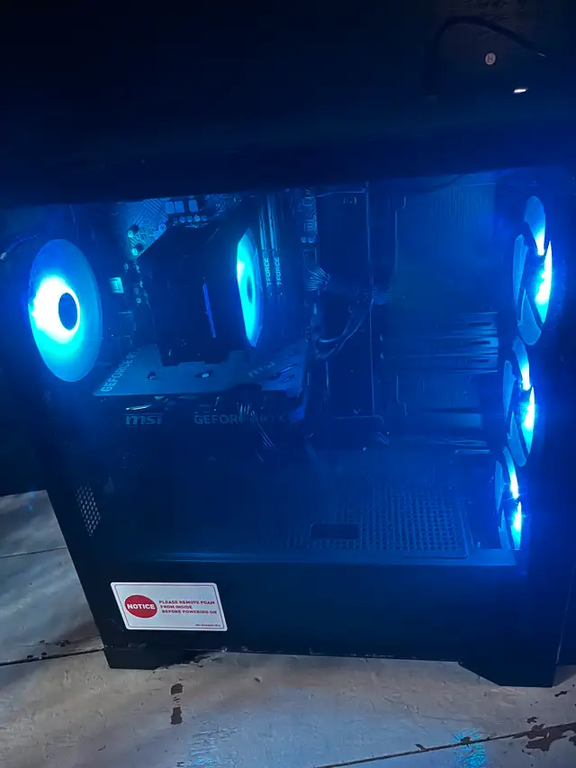 Full Gaming PC setup in Desktop Computers in Napanee - Image 3