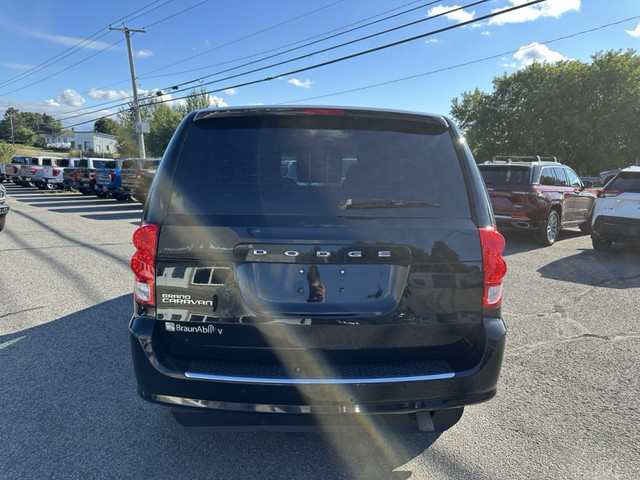 2014 Dodge Grand Caravan wheelchair accessible in Cars & Trucks in Kitchener / Waterloo - Image 4