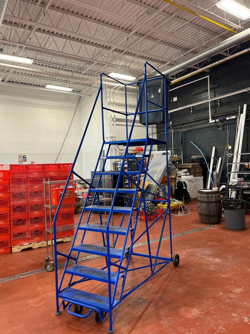 9 step mobile ladder platform height of 80 inches Ladders