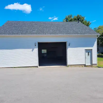 Around 1000 square feet of shop or storage space for rent, 5 minutes east of Kingston on Hwy 2. Insu...