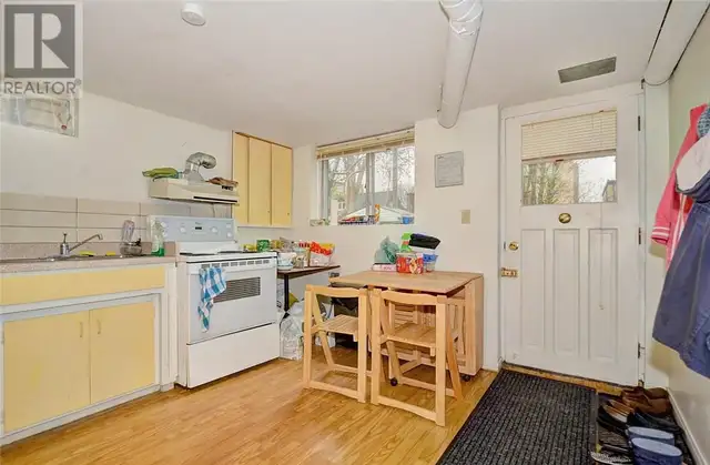 Basement Rooms for Rent in Waterloo | Walk to Laurier | All-Incl in Room Rentals & Roommates in Kitchener / Waterloo - Image 6