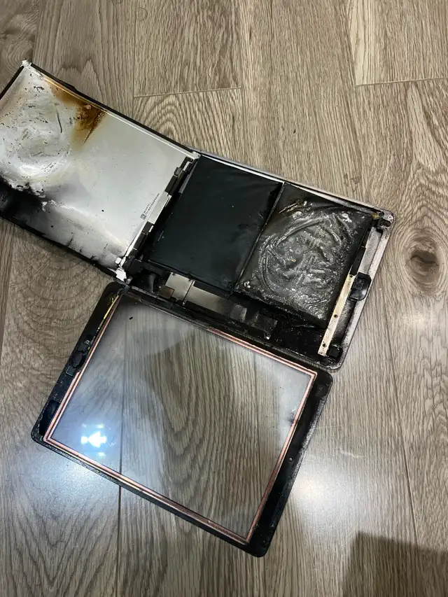 ❗DEAL❗ iPhone SAMSUNG Motherboard, Battery, Back Glass Repair in Cell Phones in City of Toronto - Image 9