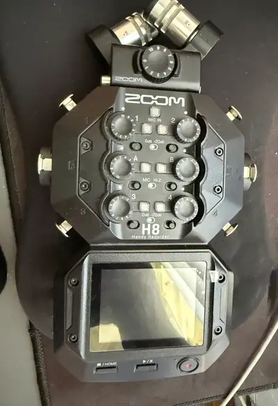 Zoom H8 Handy Recorder (New/Mint), View more