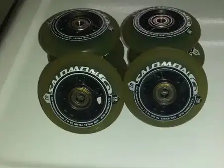 Salomon inline skates in Skates & Blades in Oshawa / Durham Region - Image 3