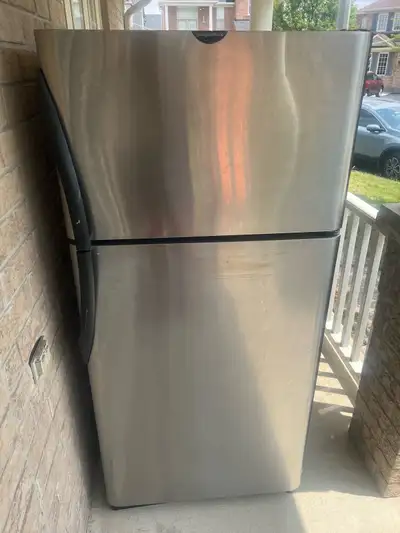 No Cooling Fridge $50, View more