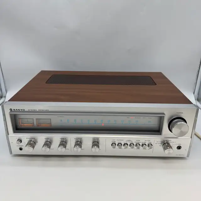 Sanyo DCX 6000KA Vintage Stereo Receiver Made in Japan  Working in General Electronics in City of Toronto - Image 2