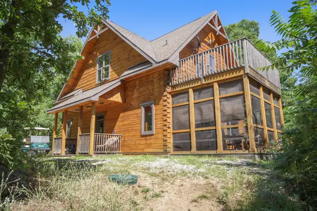 Whitewater Village cottage rental: 3 bedroom 3 bath sleeps 9