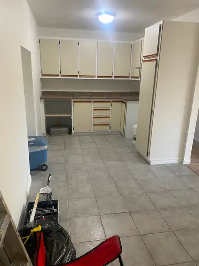 5 1/2 au 516 milot trois rivières app 4 au deuxième étage peinturer plancher fenêtre neuf un station...