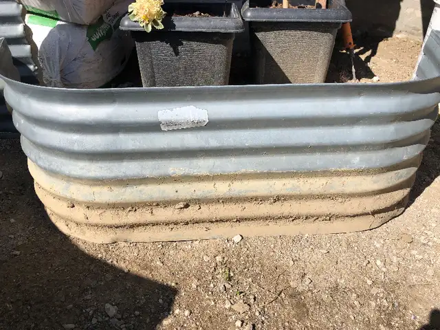 Galvanized window well in Windows, Doors & Trim in Oakville / Halton Region - Image 2