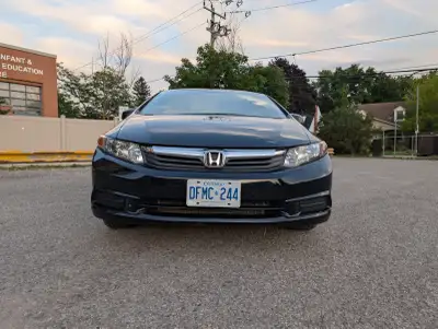 ***MANUAL TRANSMISSION*** Low mileage Follow link for full resolution pictures and CarFax https://dr...