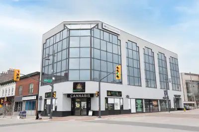 THIS AWESOME OFFICE SUITE IS WAITING FOR YOU!! AVAILABLE JANUARY 2024 Prime office space at the famo...