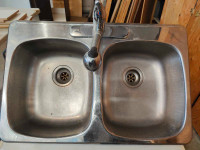 Stainless Steel Kitchen Sink and Faucet