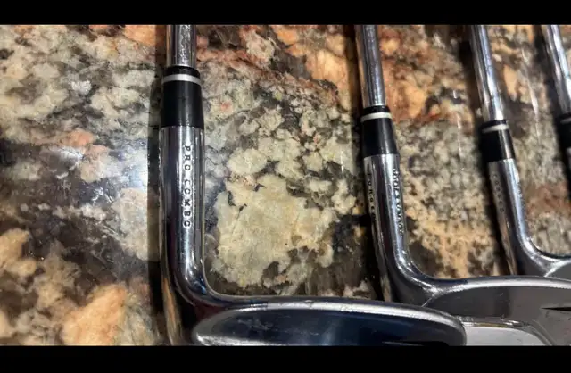 Nike Pro Combo Right Hand Stiff Flex Irons in Golf in Ottawa - Image 11