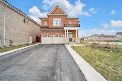 - Premium corner lot, no sidewalk, extended driveway - 4 bed, 5 bath detached, freshly painted - Bri...