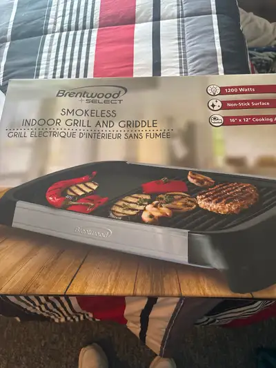 Brentwood Select Smokeless Indoor Grill and Griddle, View more