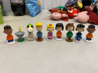 Lot Peanuts gang- cake toppers‍♀️- snoopy/woodstock- Lucy-