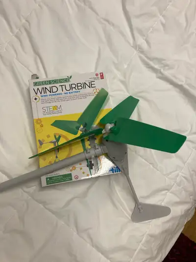 Unleash your inner scientist with this Green Science Wind Turbine Kit, a fantastic way to explore re...