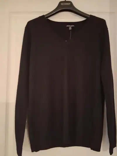 New black cashmere women's pullover size L, View more
