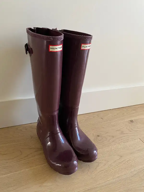 Hunter Rainboots in Women's - Shoes in Bedford - Image 2