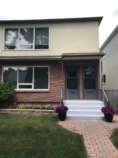 Spacious 2-Bedroom Duplex for Rent