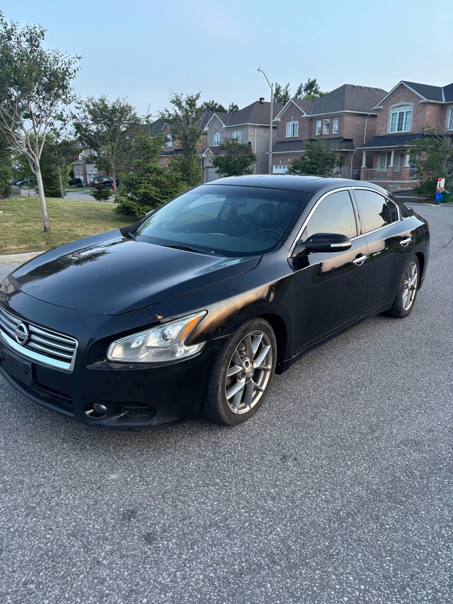 2014 NISSAN MAXIMA in Cars & Trucks in Markham / York Region