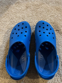 Men’s crocs