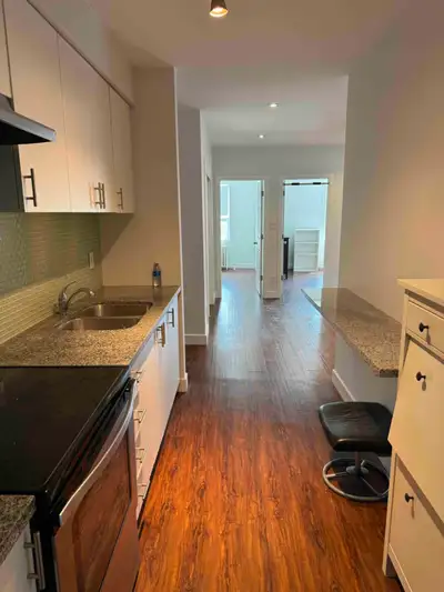 2 Bedroom Apartment Across from Lawrence Station