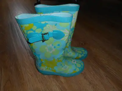 youths LL BEAN rain boots size 12