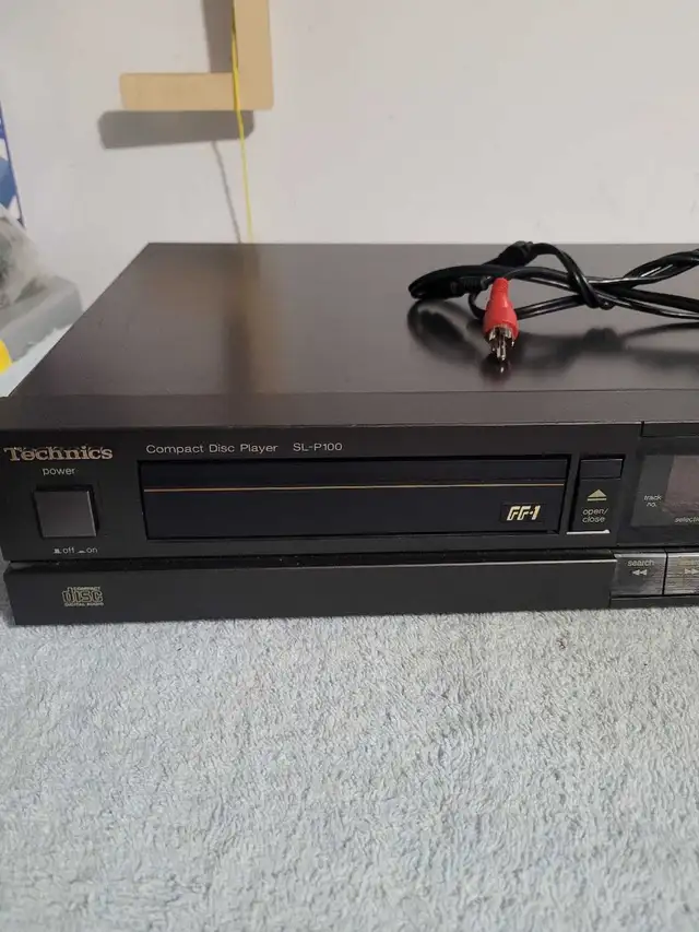 Technics SL-P100 Compact Disc Player in Stereo Systems & Home Theatre in Red Deer - Image 5