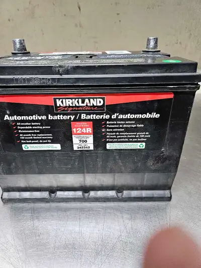 Selling a very good condition car - suv battery. Can be tested $100 final price.