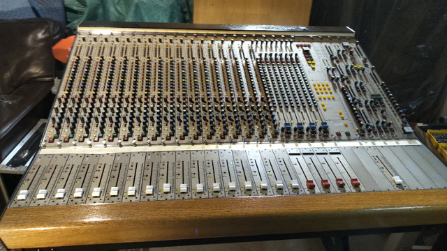 CADAC J-Type Mixing Console in Pro Audio & Recording Equipment in Kawartha Lakes