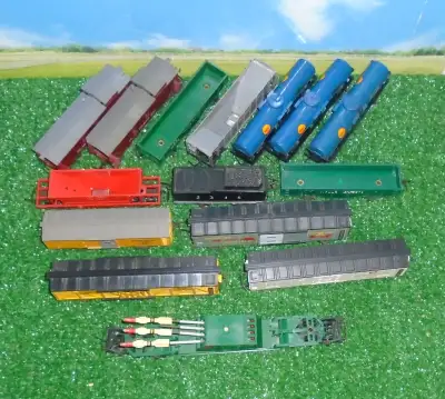 Train Electrique / Tri-Ang / 15 Unités, View more